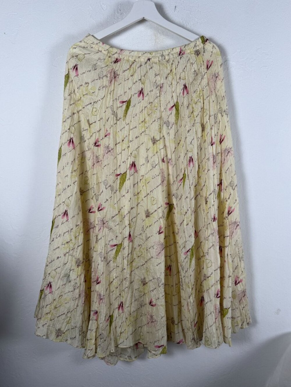 Womens Romantic Script Lettering Botanical Flower Print Crinkled Midi Skirt